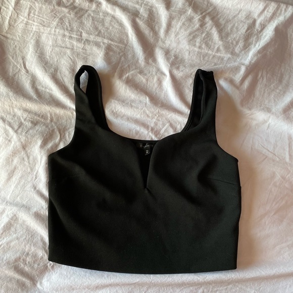 Crop top - Picture 1 of 2